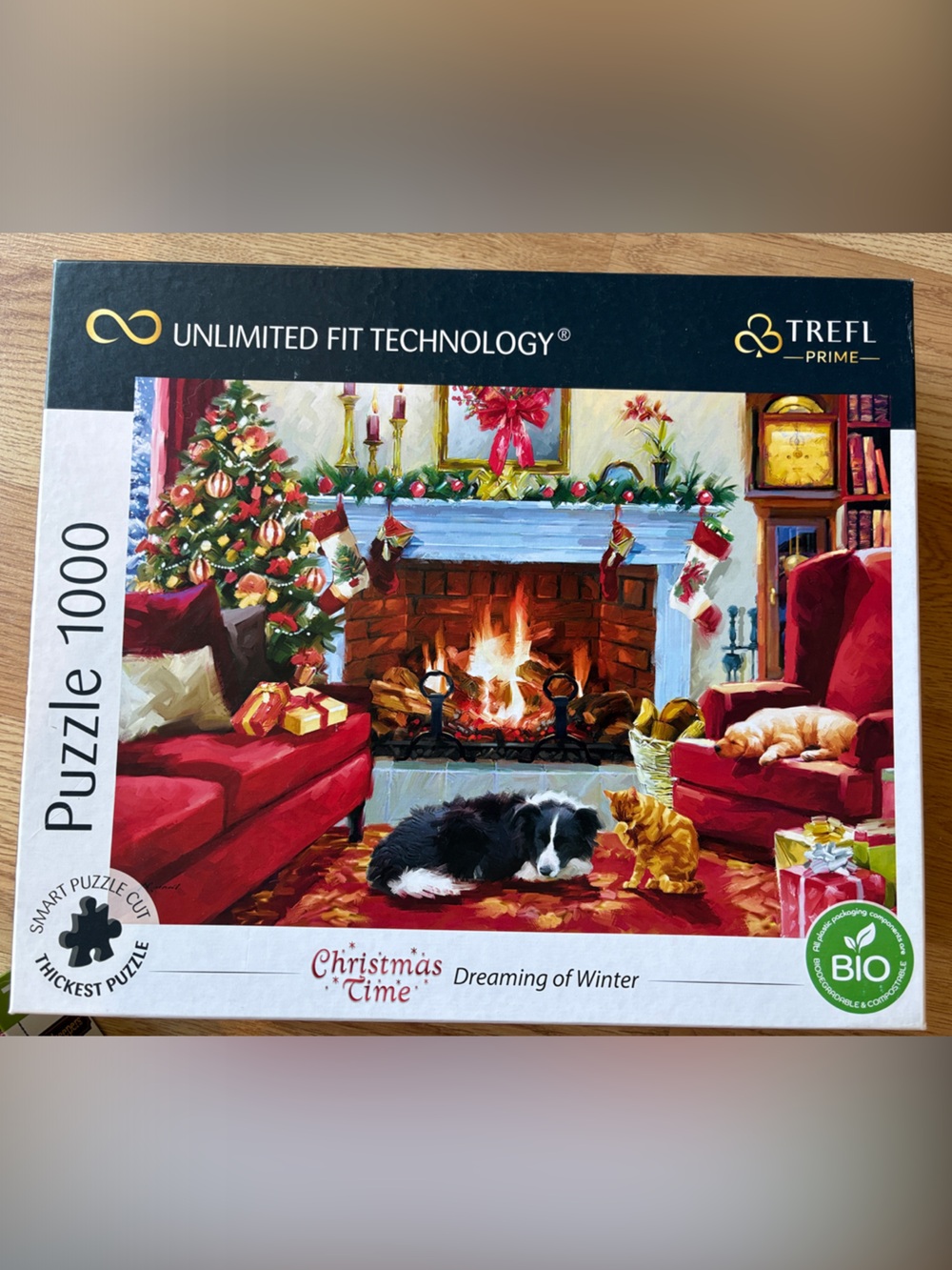 Christmas Puzzle 1000-Piece - Red Holiday Fireplace Scene